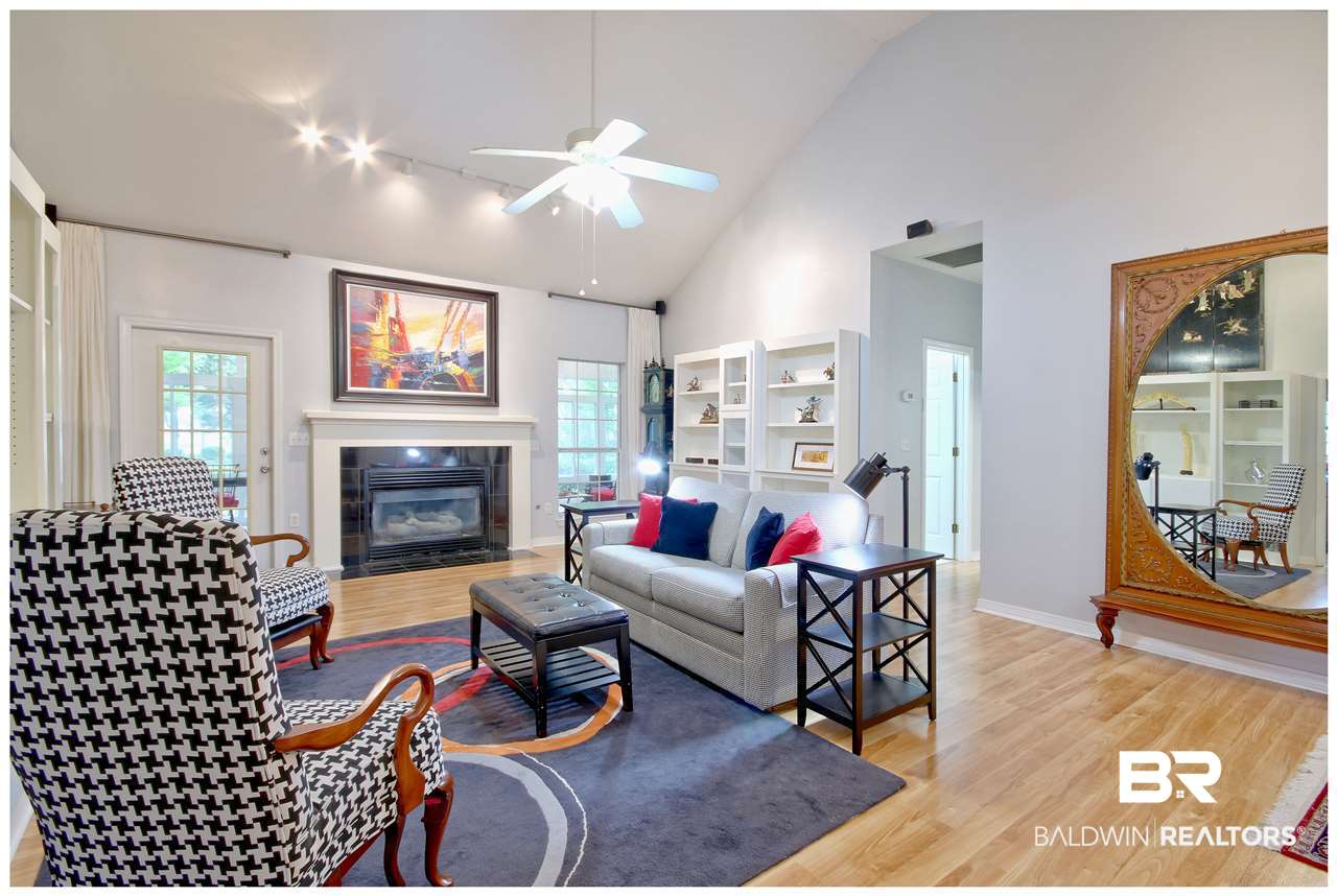 103 Par Circle Fairhope, AL 36532 - Photo 4 of 27