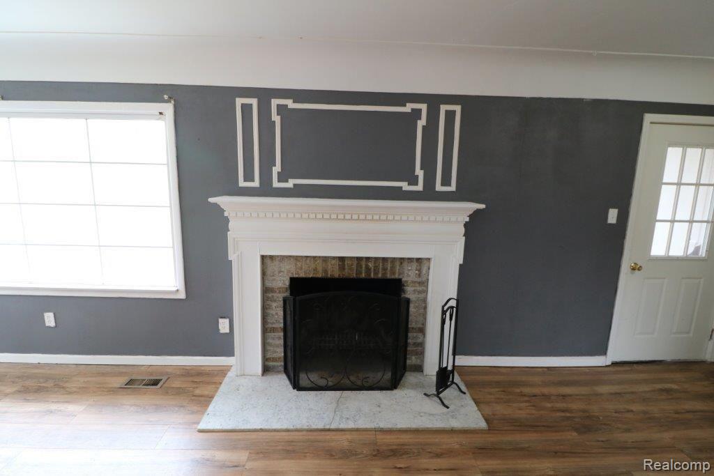 1696 Bowers Road Lapeer, MI 48446 - Photo 6 of 19 IMG_9746.jpg