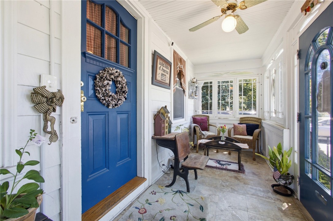 55 Edison Street Warwick, RI 02889 - Photo 4 of 28