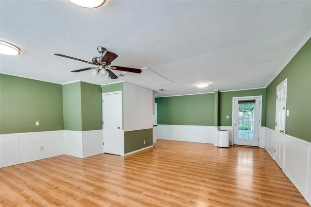 $380,000 | 1501 Ridgeview Drive, Arlington, TX 76012