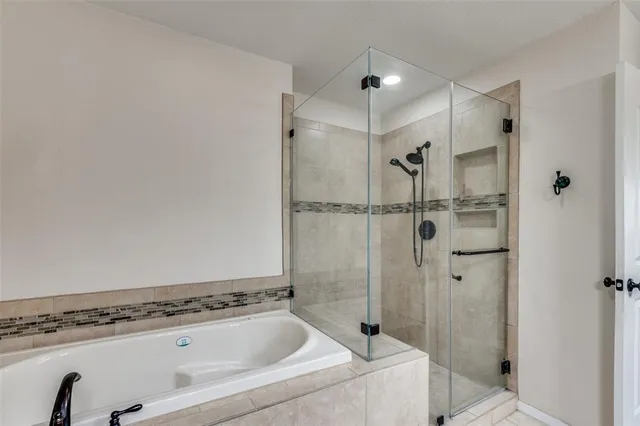 $380,000 | 1501 Ridgeview Drive, Arlington, TX 76012