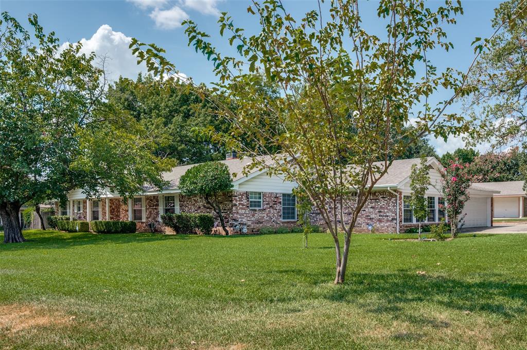 1501 Ridgeview Drive Arlington, TX 76012 - Photo 32 of 32 a view of house with yard