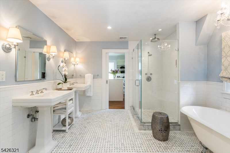 13 Ferncliff Terrace Glen Ridge, NJ 07028 - Photo 24 of 48