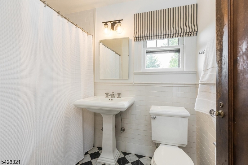 13 Ferncliff Terrace Glen Ridge, NJ 07028 - Photo 29 of 48
