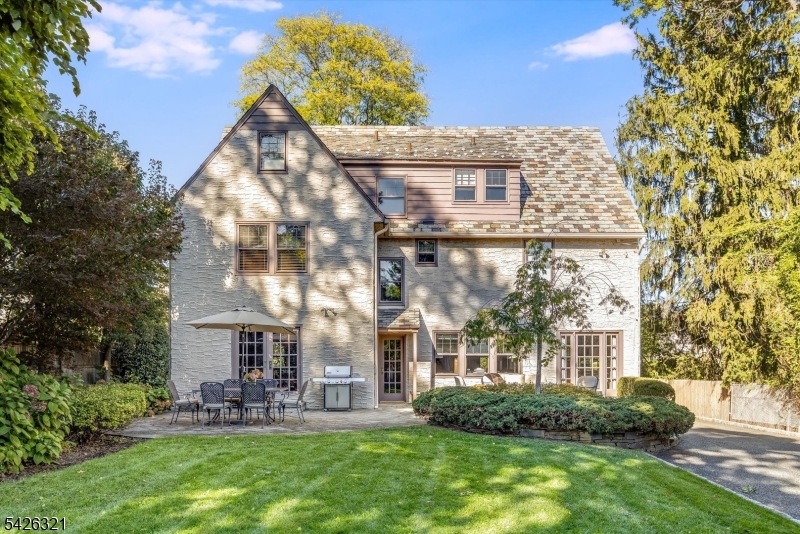 13 Ferncliff Terrace Glen Ridge, NJ 07028 - Photo 39 of 48