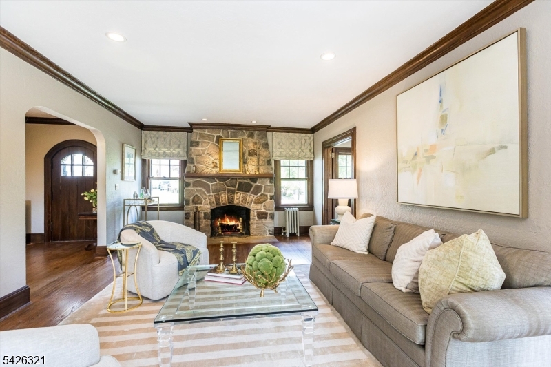 13 Ferncliff Terrace Glen Ridge, NJ 07028 - Photo 8 of 48