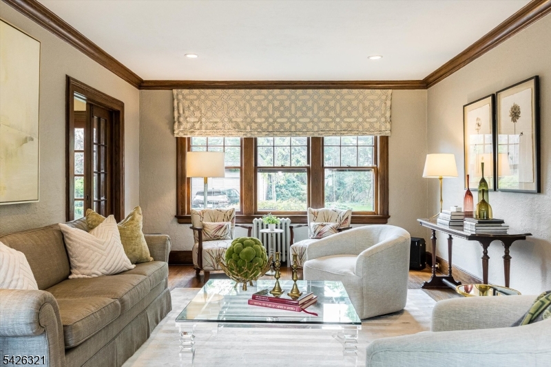 13 Ferncliff Terrace Glen Ridge, NJ 07028 - Photo 10 of 48