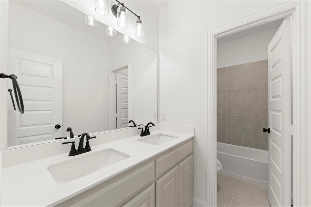 1426 Colorado Road Van Alstyne, TX 75495 - Photo 29 of 40 23. 1426 Colorado - 2ND Bath