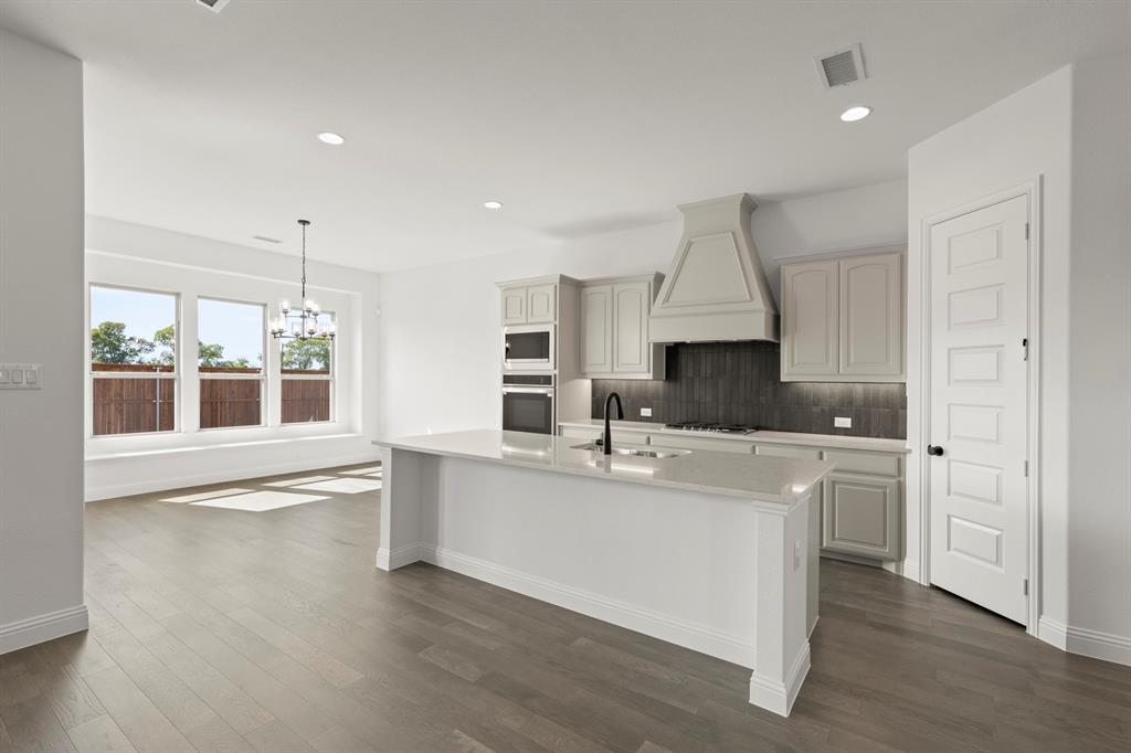 1426 Colorado Road Van Alstyne, TX 75495 - Photo 10 of 33 11. 1426 Colorado - Kitchen (2)