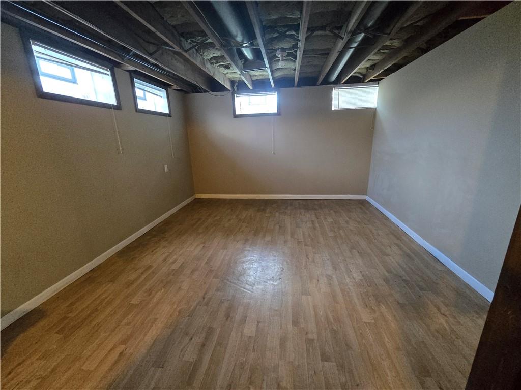 740 South Keel Ridge Road Hermitage, PA 16148 - Photo 20 of 33 a view of empty room with wooden floor