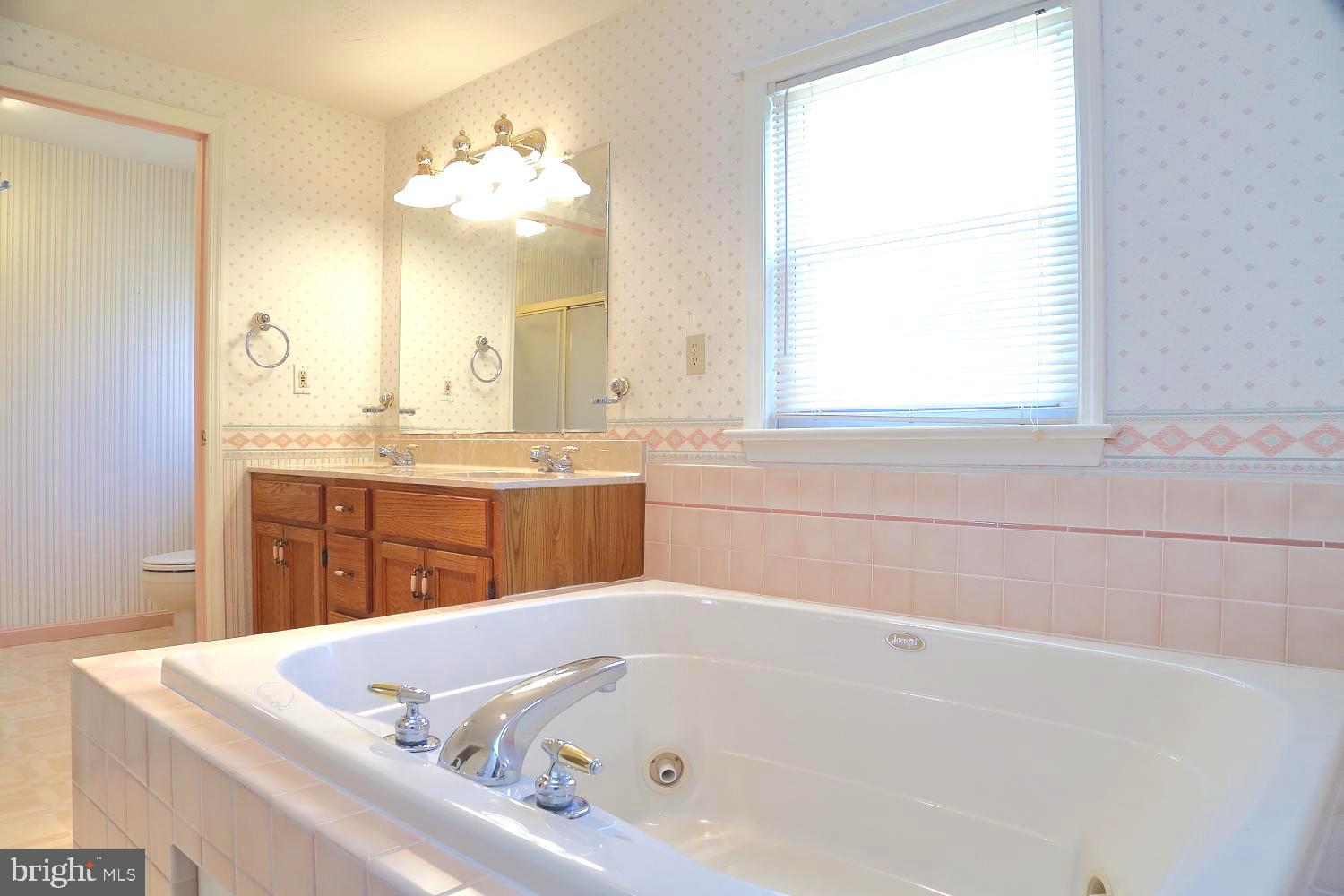 125 Esbenshade Drive Lititz, PA 17543 - Photo 17 of 24 Gallery Image 17