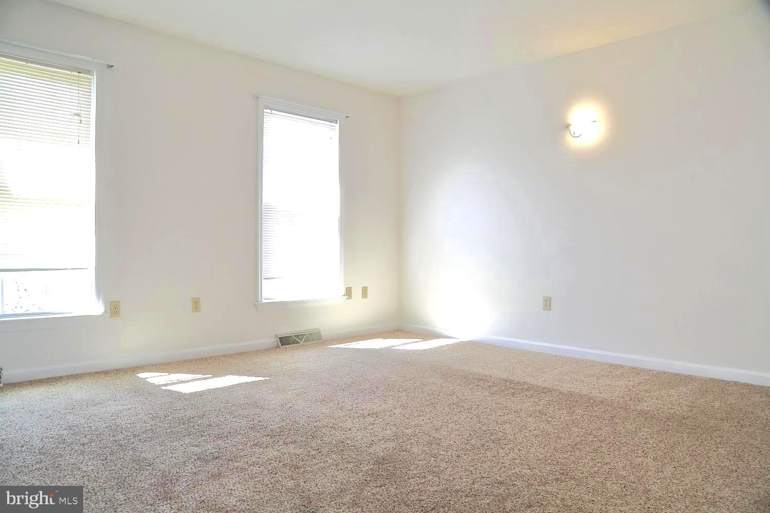 125 Esbenshade Drive Lititz, PA 17543 - Photo 5 of 24 Gallery Image 5