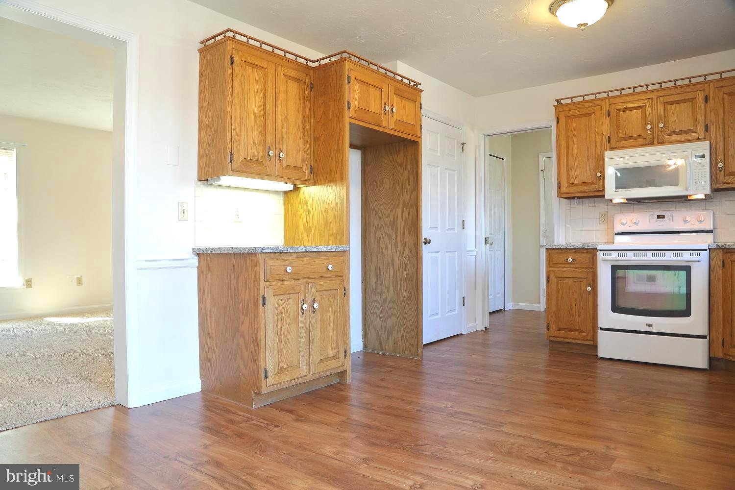 125 Esbenshade Drive Lititz, PA 17543 - Photo 9 of 24 Gallery Image 9