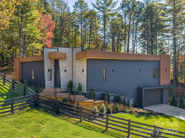 $1,100,000 | 87 Verbania Rd Mills River, Mills River, NC 28759