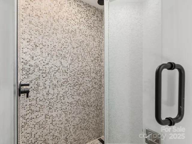 $1,100,000 | 87 Verbania Rd Mills River, Mills River, NC 28759