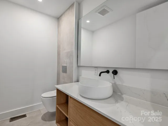 $1,100,000 | 87 Verbania Rd Mills River, Mills River, NC 28759