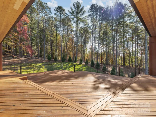 $1,100,000 | 87 Verbania Rd Mills River, Mills River, NC 28759