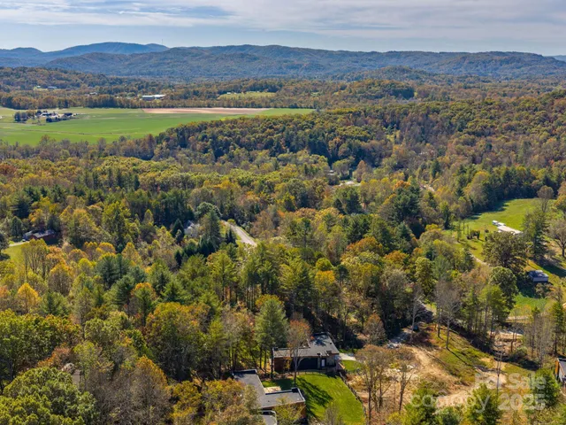 $1,100,000 | 87 Verbania Rd Mills River, Mills River, NC 28759