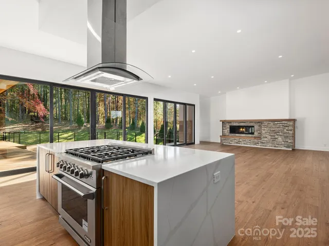 $1,100,000 | 87 Verbania Rd Mills River, Mills River, NC 28759