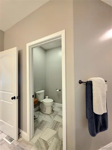 $329,900 | 475 Legacy Lane, Villa Ridge, MO 63089