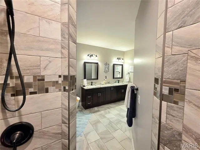 $329,900 | 475 Legacy Lane, Villa Ridge, MO 63089