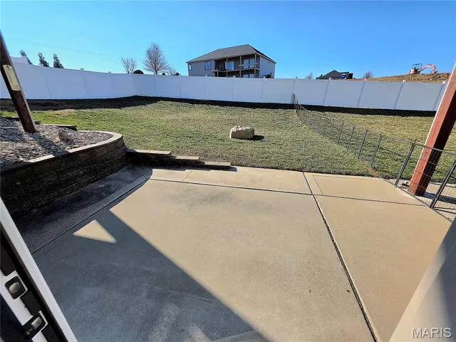 $329,900 | 475 Legacy Lane, Villa Ridge, MO 63089