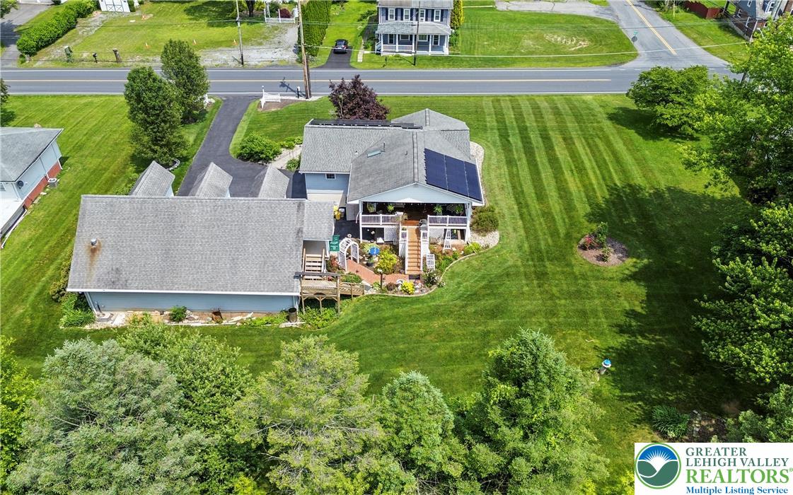 807 Bangor Road Nazareth, PA 18064 - Photo 7 of 46