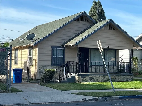 $609,999 | 1154 East 20th Street, Long Beach, CA 90806