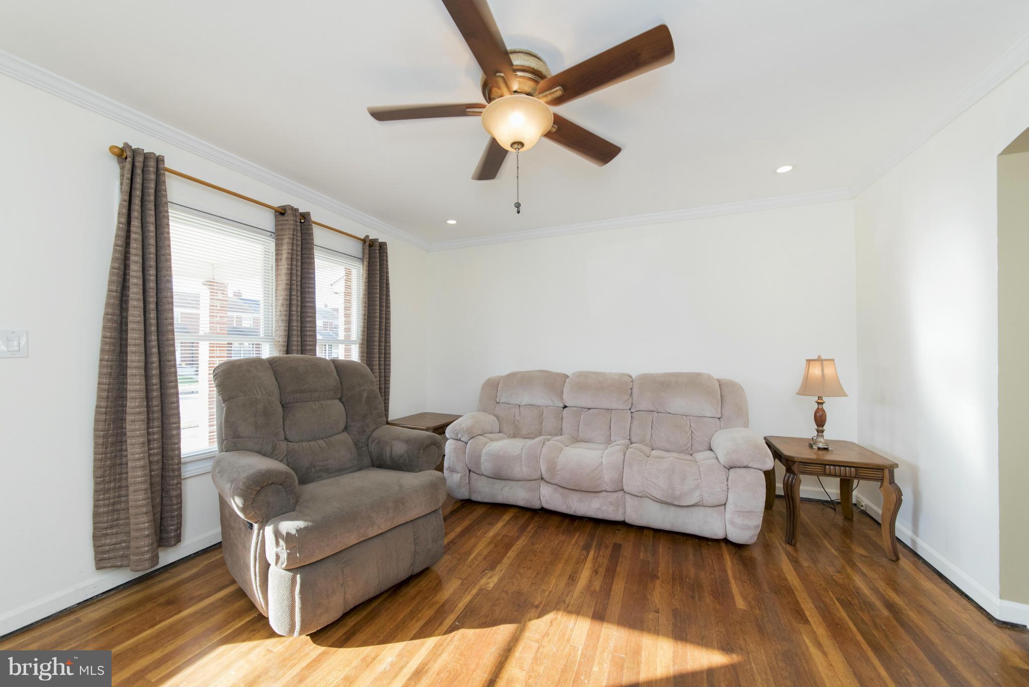 8053 Wallace Road Baltimore, MD 21222 - Photo 8 of 30 Living Room