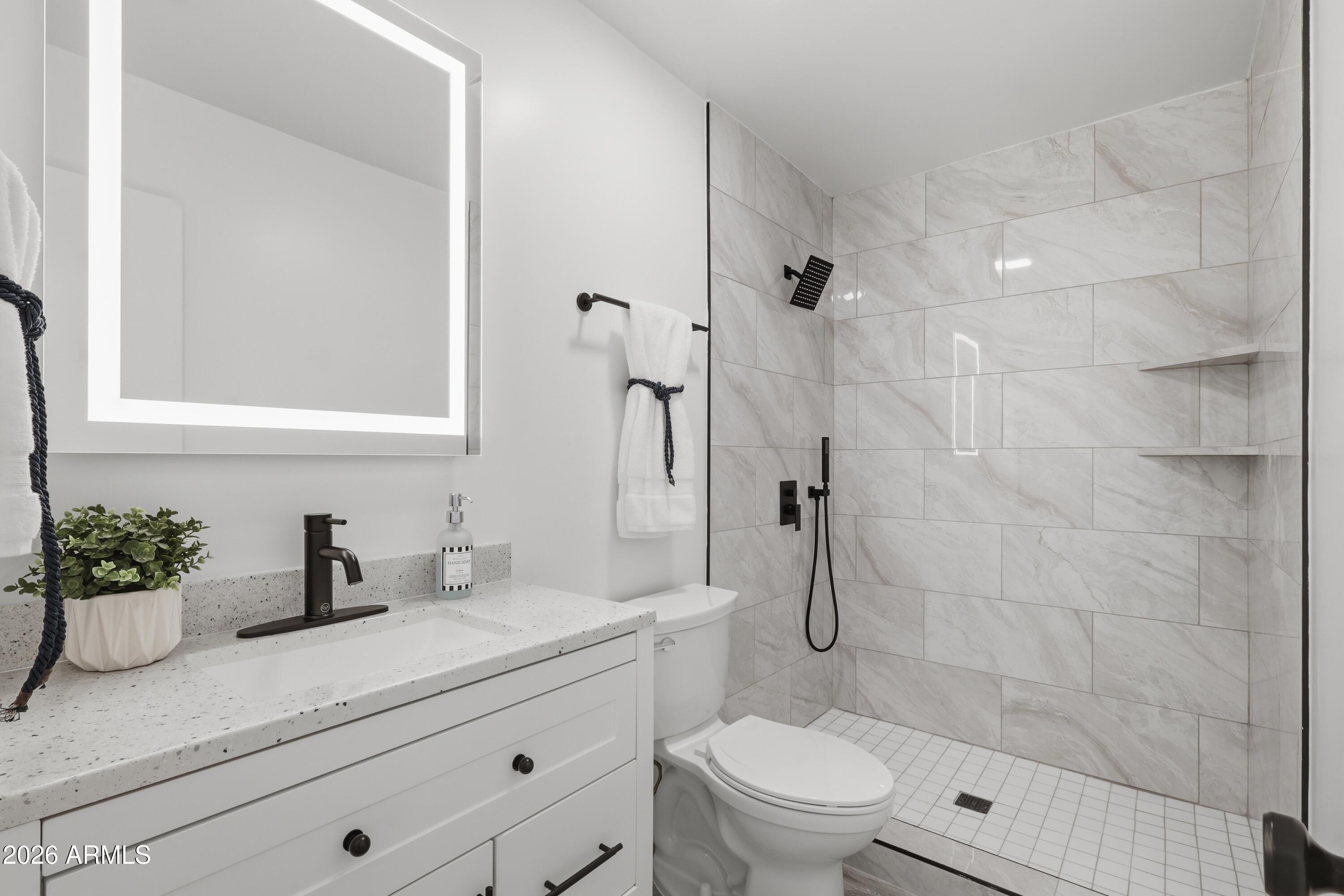3453 West Hearn Road Phoenix, AZ 85053 - Photo 10 of 17
