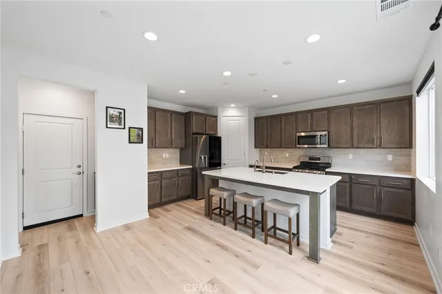 $749,000 | 32182 Penstemon Way, Temecula, CA 92591