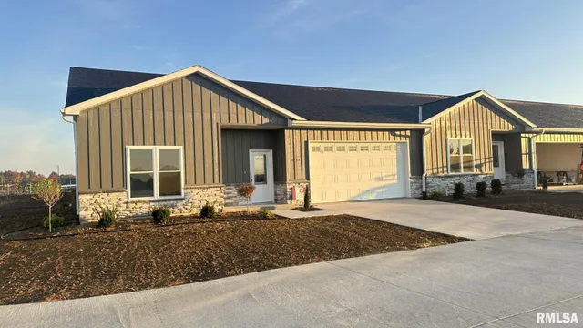 $330,000 | 5023 Chestnut Street, Quincy, IL 62305