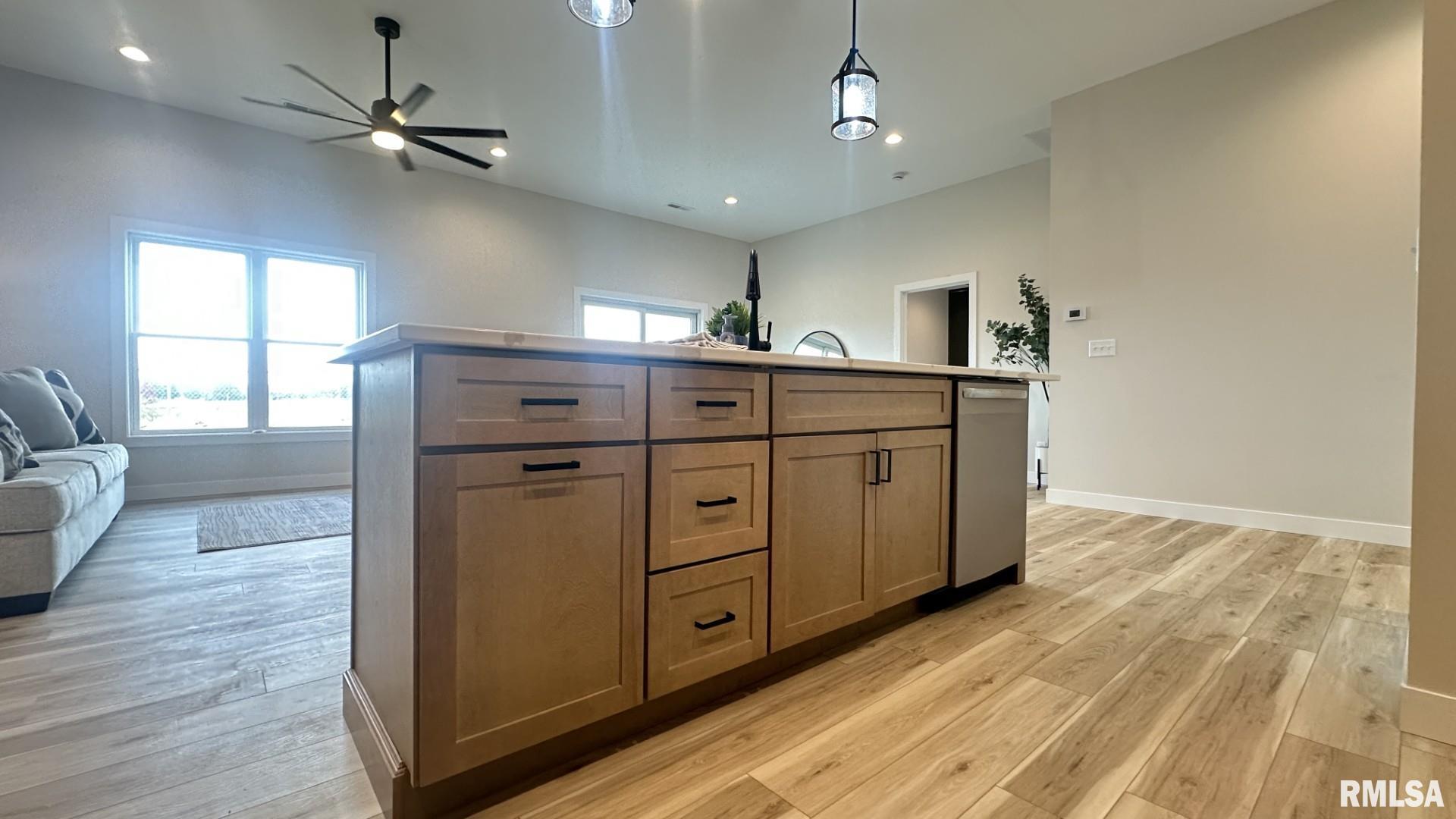 5023 Chestnut Street Quincy, IL 62305 - Photo 5 of 24