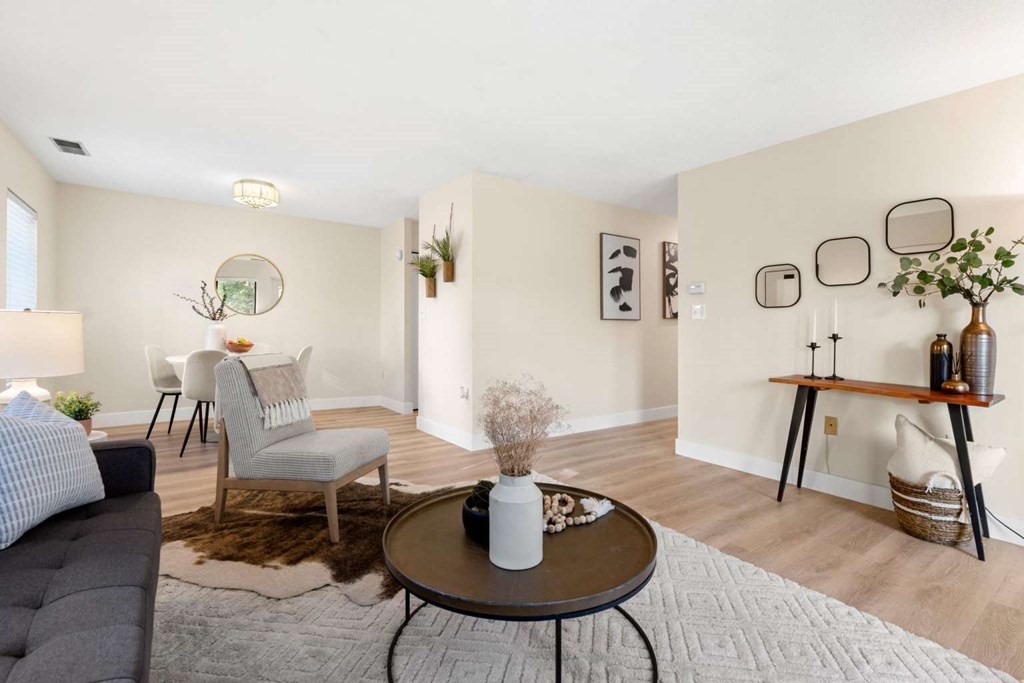 4 Summit Drive, Unit 7 Reading, MA 01867 - Photo 6 of 20 Gallery Image 6