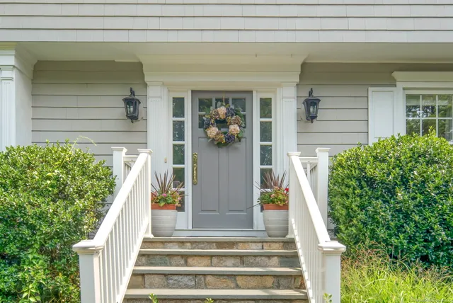 $1,189,000 | 20 Pheasant Run Road, Wilton, CT 06897