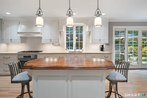 $1,189,000 | 20 Pheasant Run Road, Wilton, CT 06897