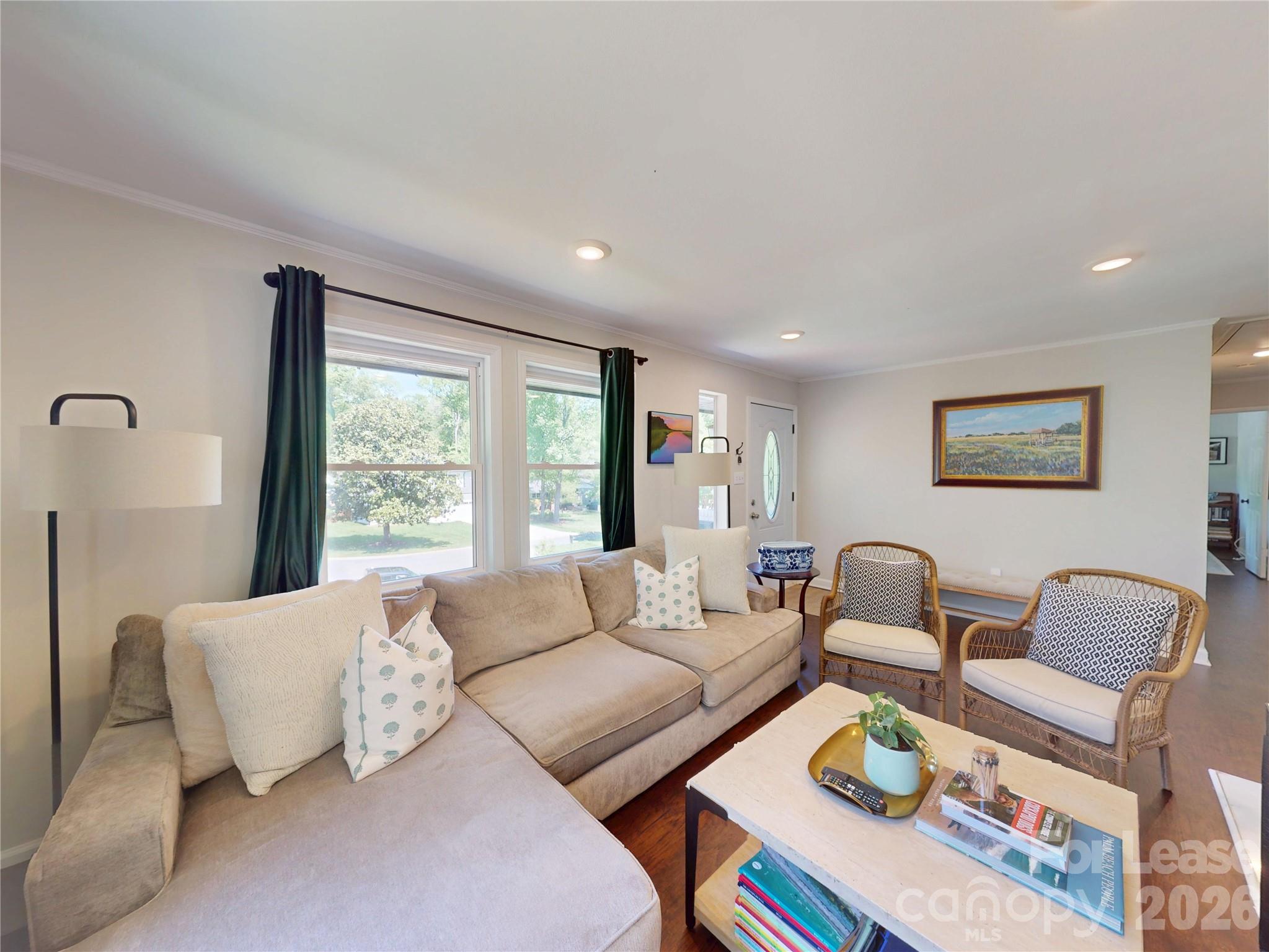 640 Manhasset Road Charlotte, NC 28209 - Photo 2 of 14