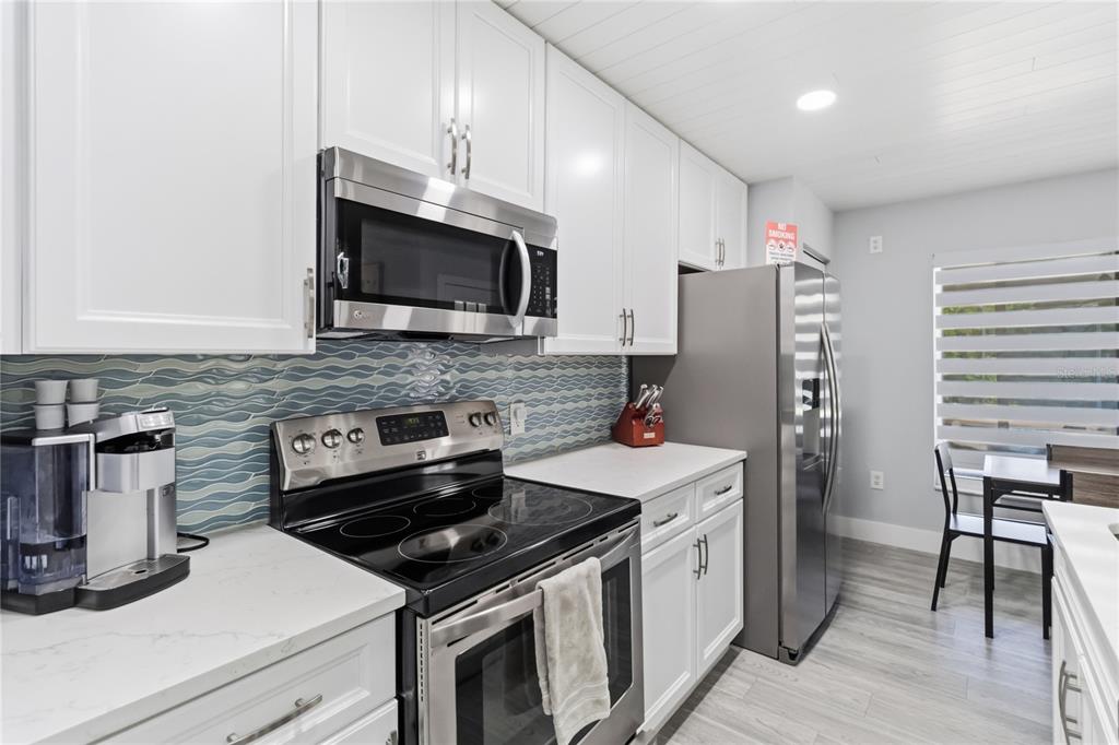 243 Oxford Road Davenport, FL 33896 - Photo 13 of 37 Gallery Image 13