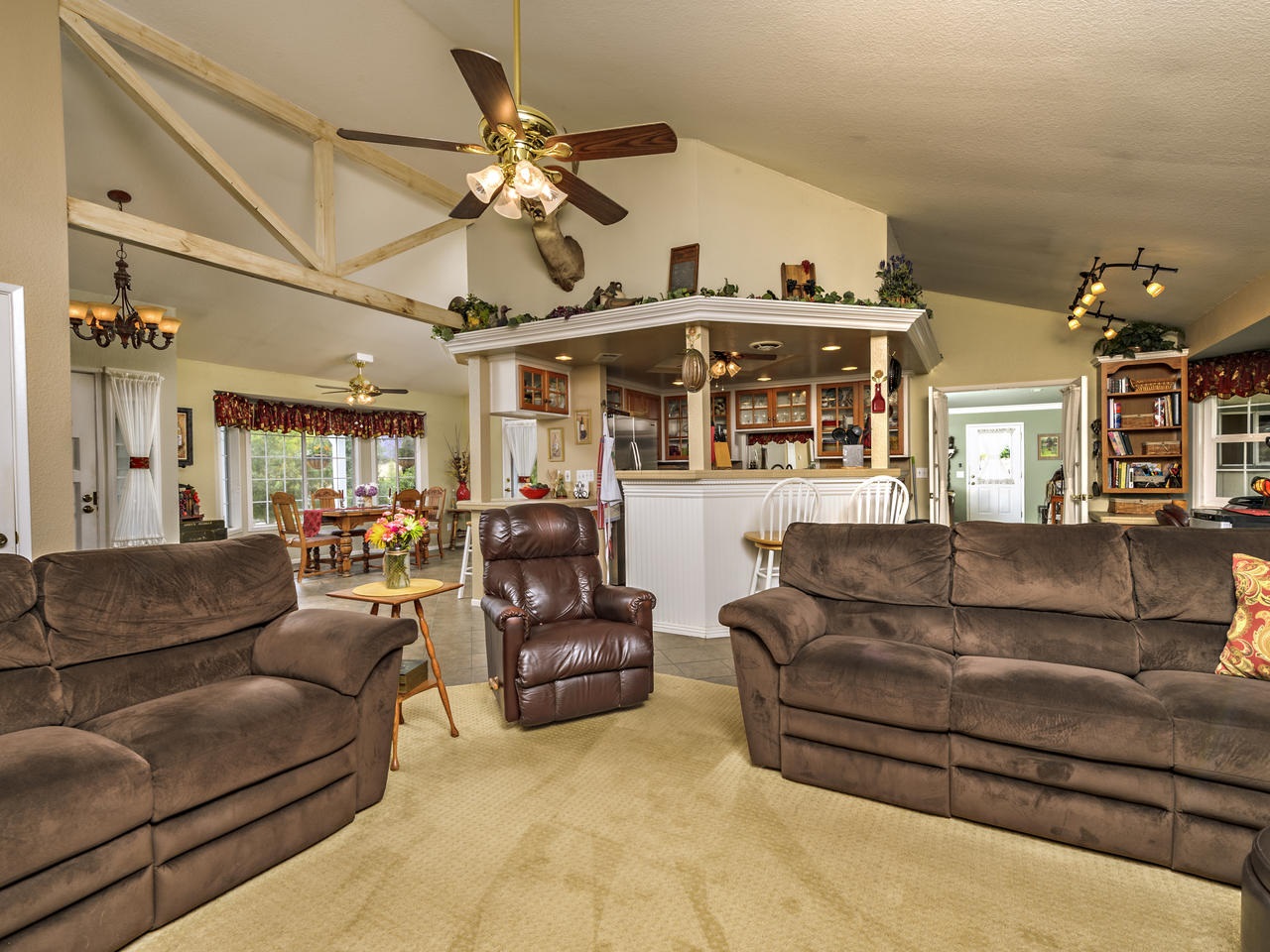 1018 Ranger Road Fallbrook, CA 92028 - Photo 8 of 25