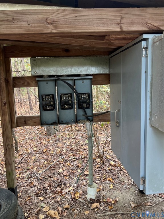 10565 Continental Road Quinton, VA 23141 - Photo 6 of 19 a view of a entryway door of the house