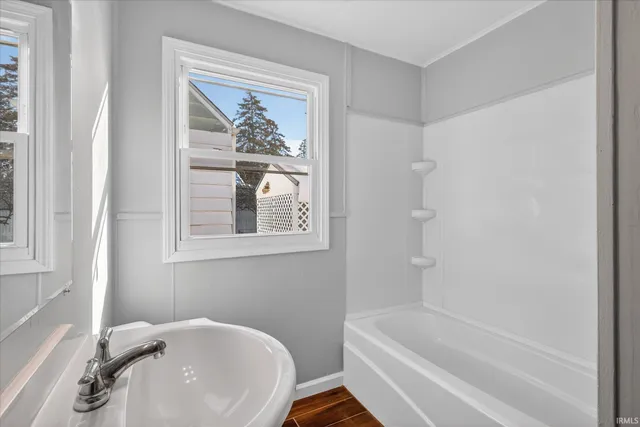 $159,900 | 2523 Milburn Boulevard, Mishawaka, IN 46544