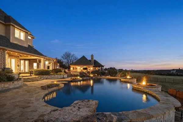 a view of a house with outdoor space