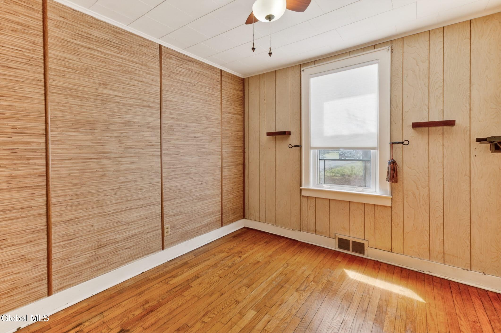 1817 Nott Street Schenectady, NY 12309 - Photo 10 of 37 10- 1817 Nott St
