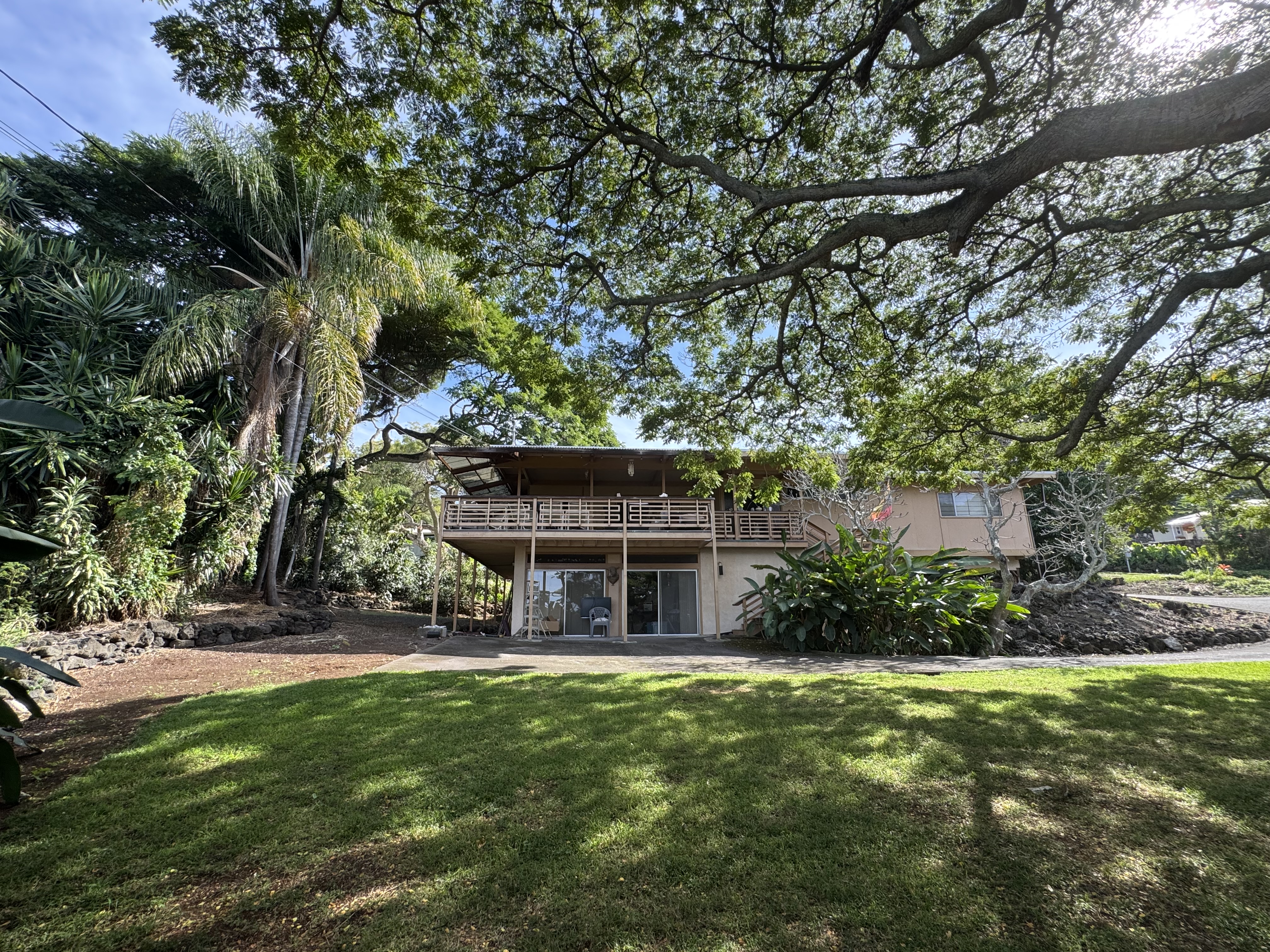 78-6745 Walua Road Kailua-Kona, HI 96740 - Photo 1 of 23 a view of outdoor space yard and patio