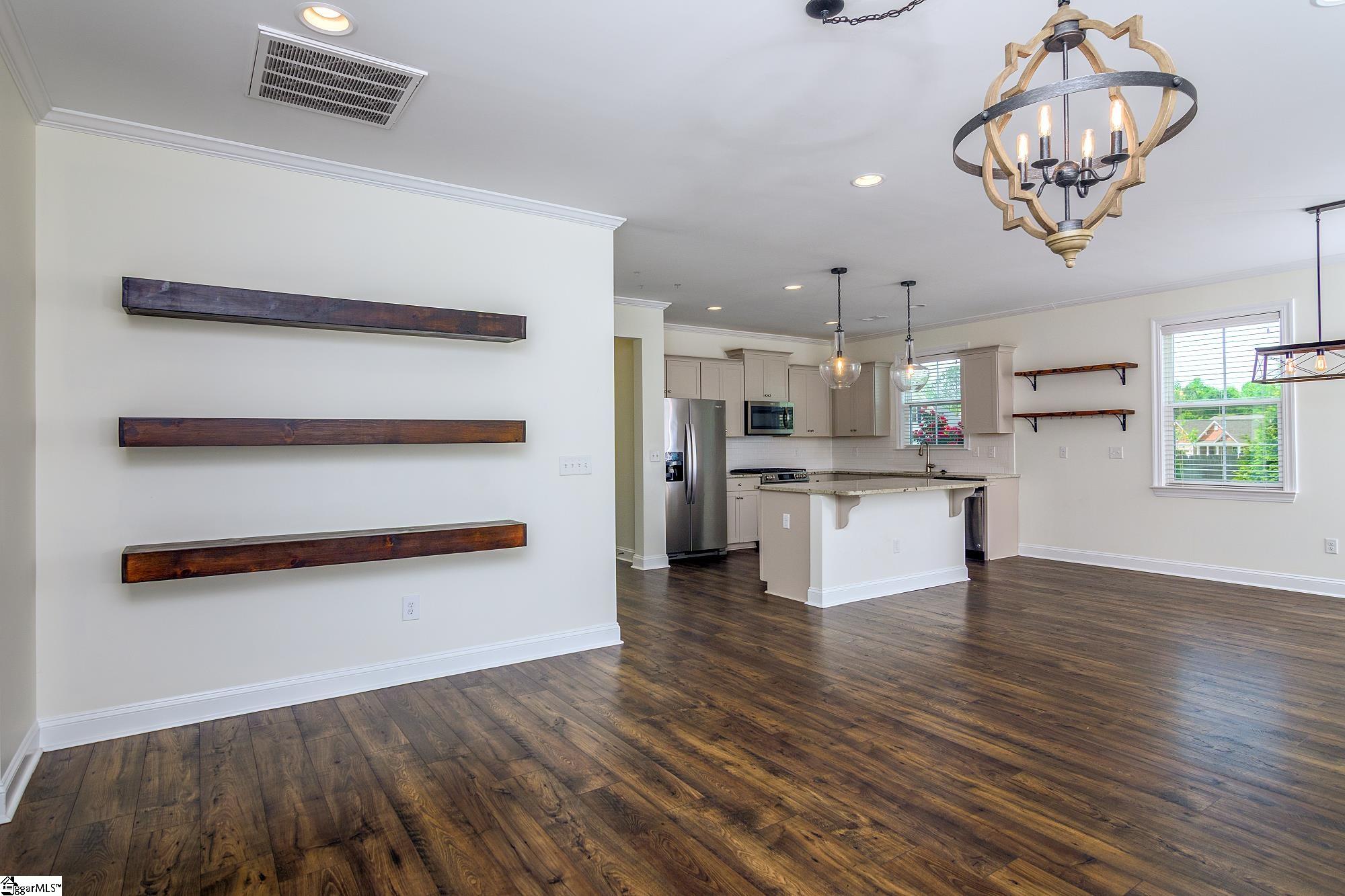 305 Timberland Way Piedmont, SC 29673 - Photo 4 of 38