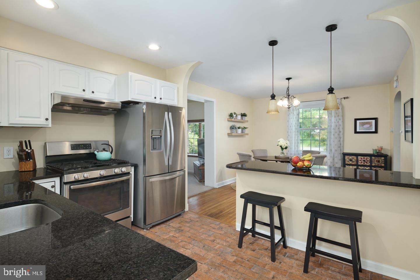 809 South Providence Road Wallingford, PA 19086 - Photo 5 of 25