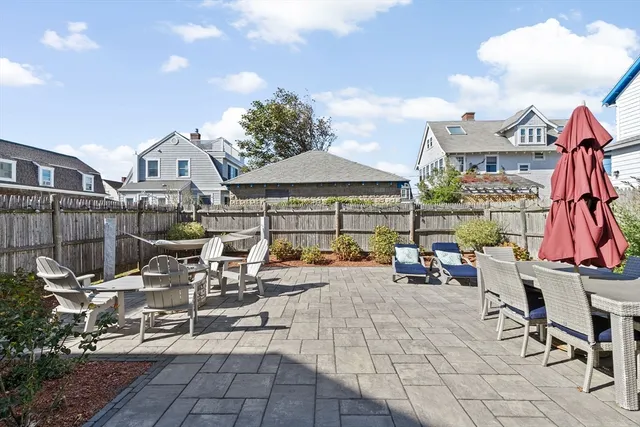a view of outdoor space yard deck and patio