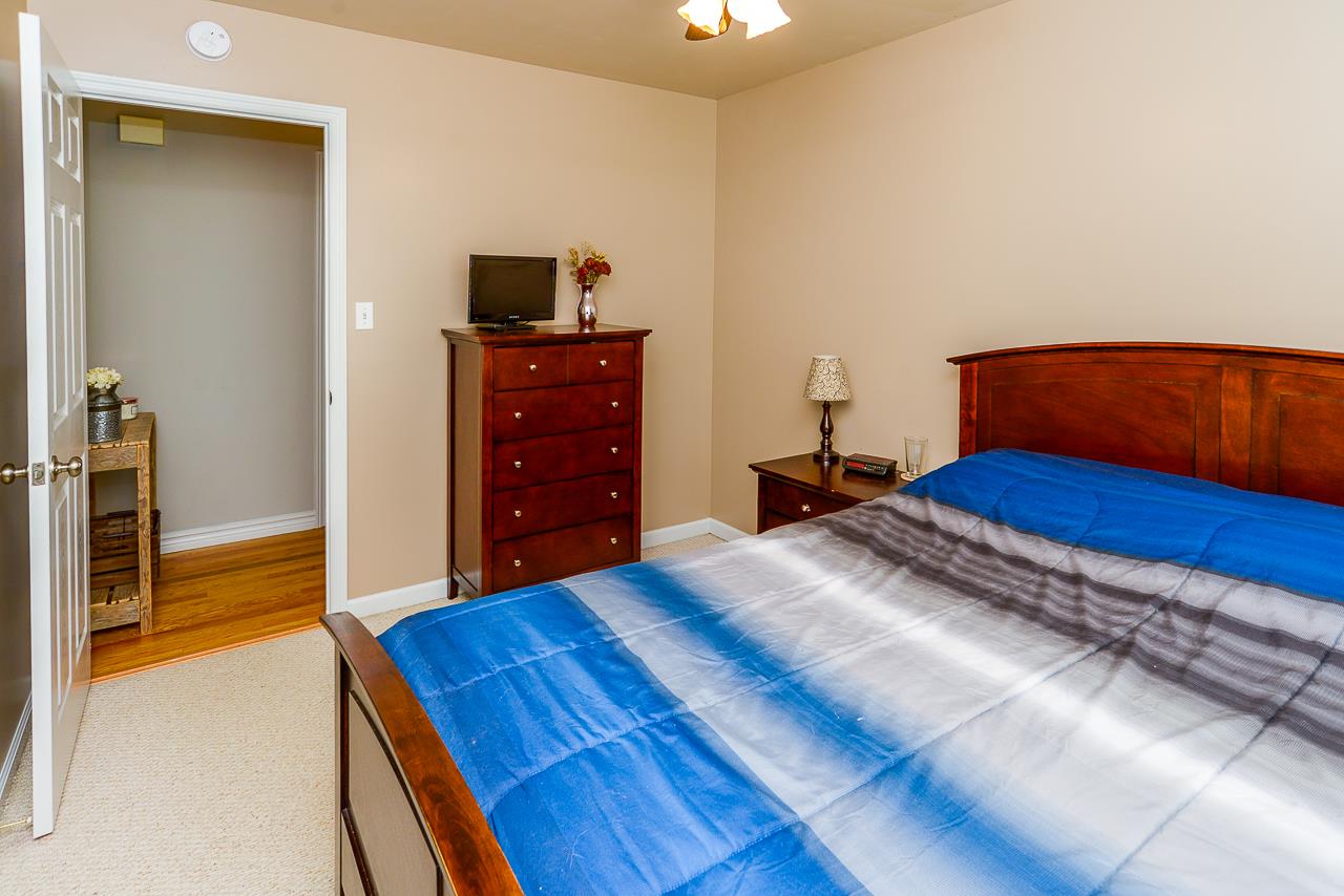 587 Damron Road Estill Springs, TN 37330 - Photo 12 of 30 Guest bedroom