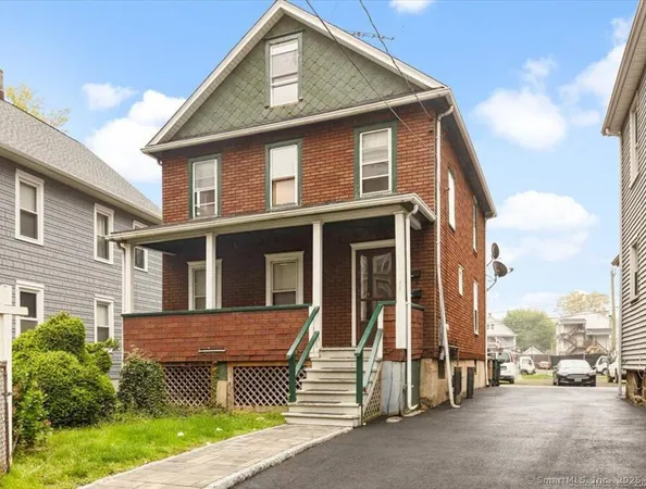 $3,400 | 816 Pacific Street, Stamford, CT 06902