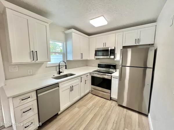 $1,550 | 457 South Orlando Avenue, Unit C, Cocoa Beach, FL 32931